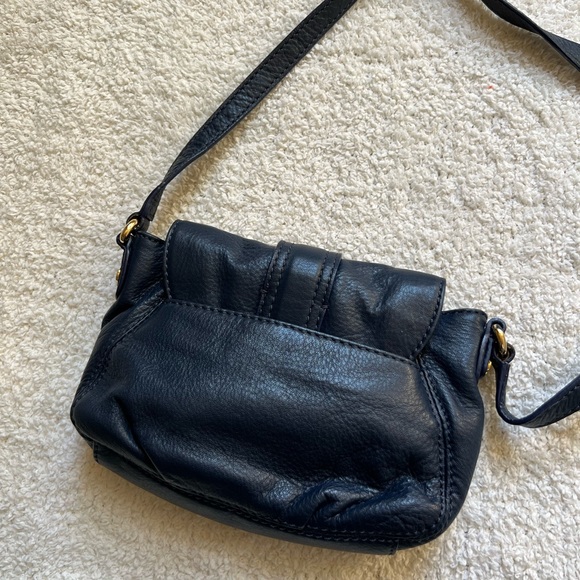 MICHAEL Michael Kors Charlton Leather Crossbody Bag - Picture 6 of 12